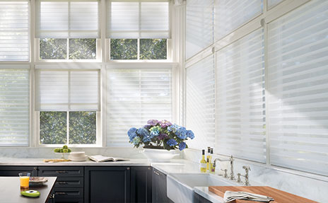  Hunter Douglas